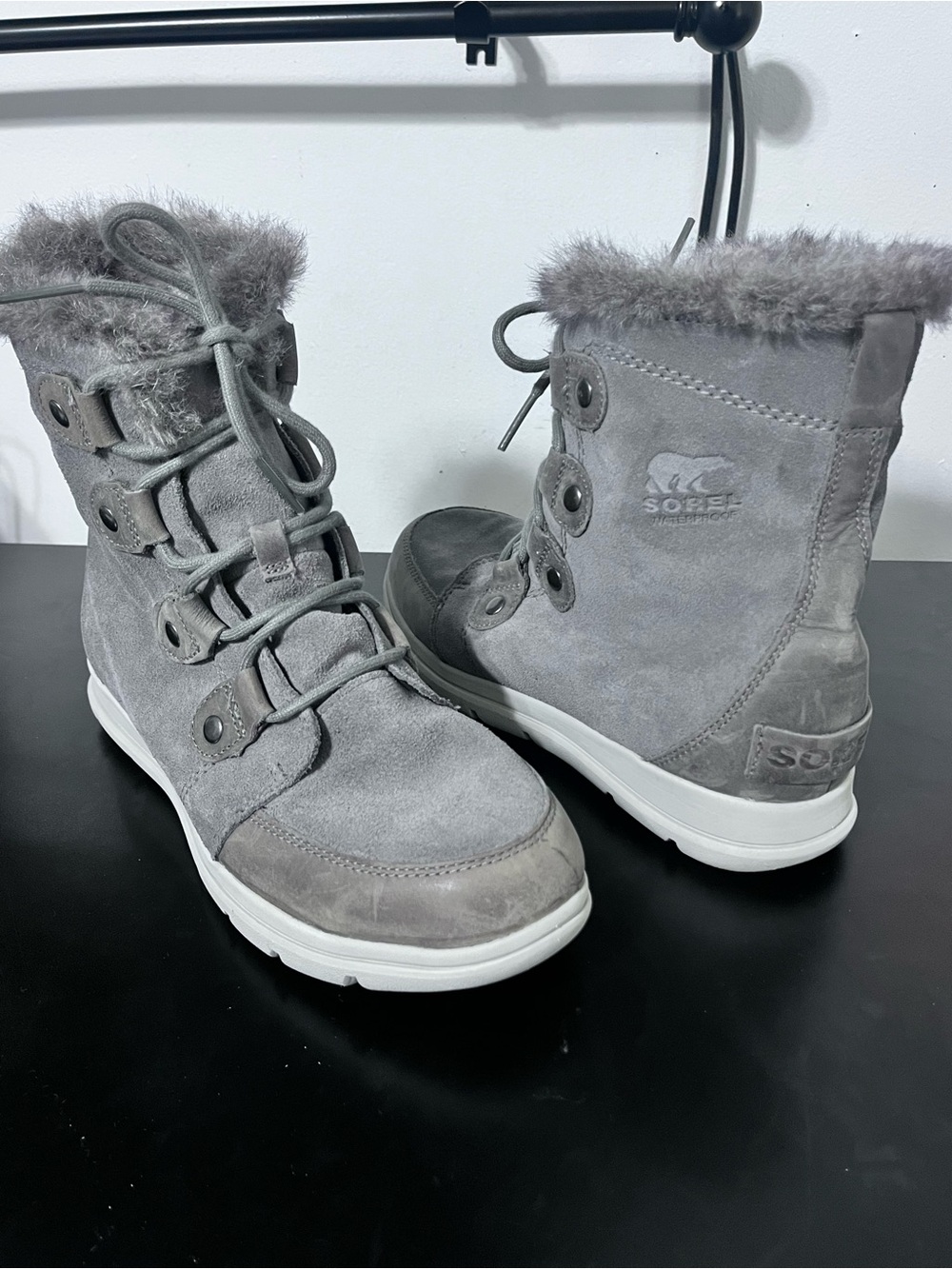 Sorel Explorer Joan Winter Boots Gray Suede 9.5